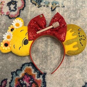 Winnie the Pooh Minnie Ears